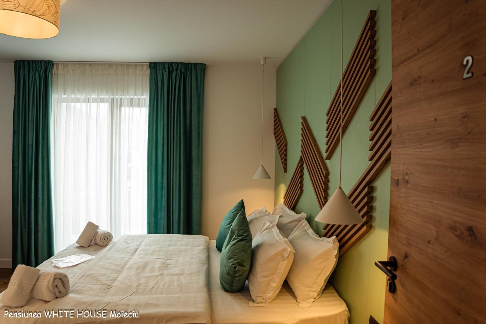White House Moieciu Hotel Moieciu de Jos Bagian luar foto
