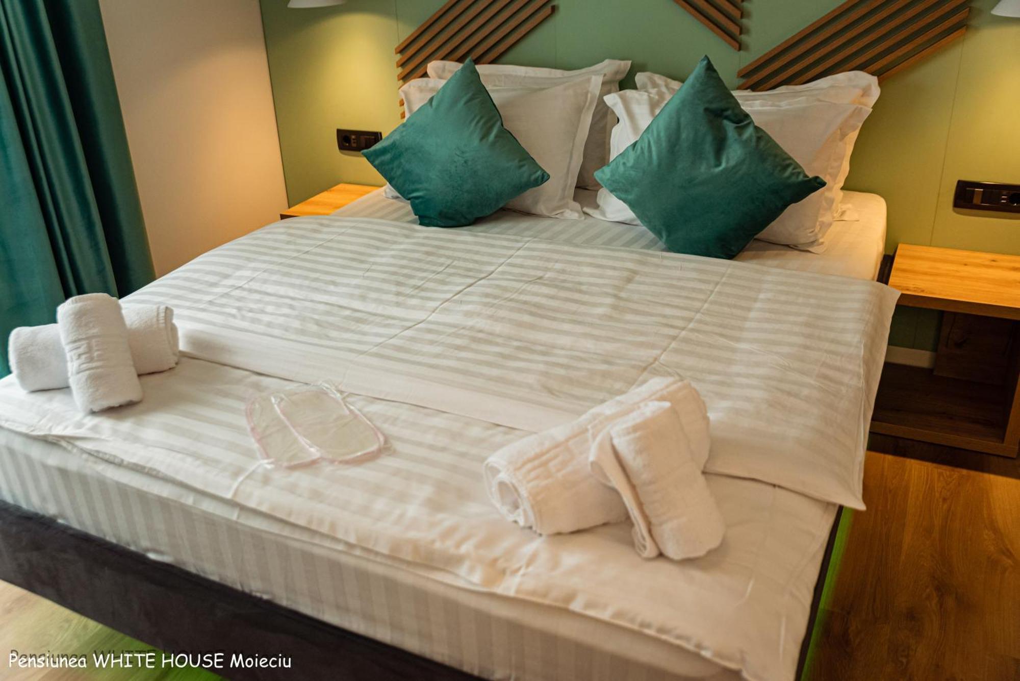 White House Moieciu Hotel Moieciu de Jos Bagian luar foto